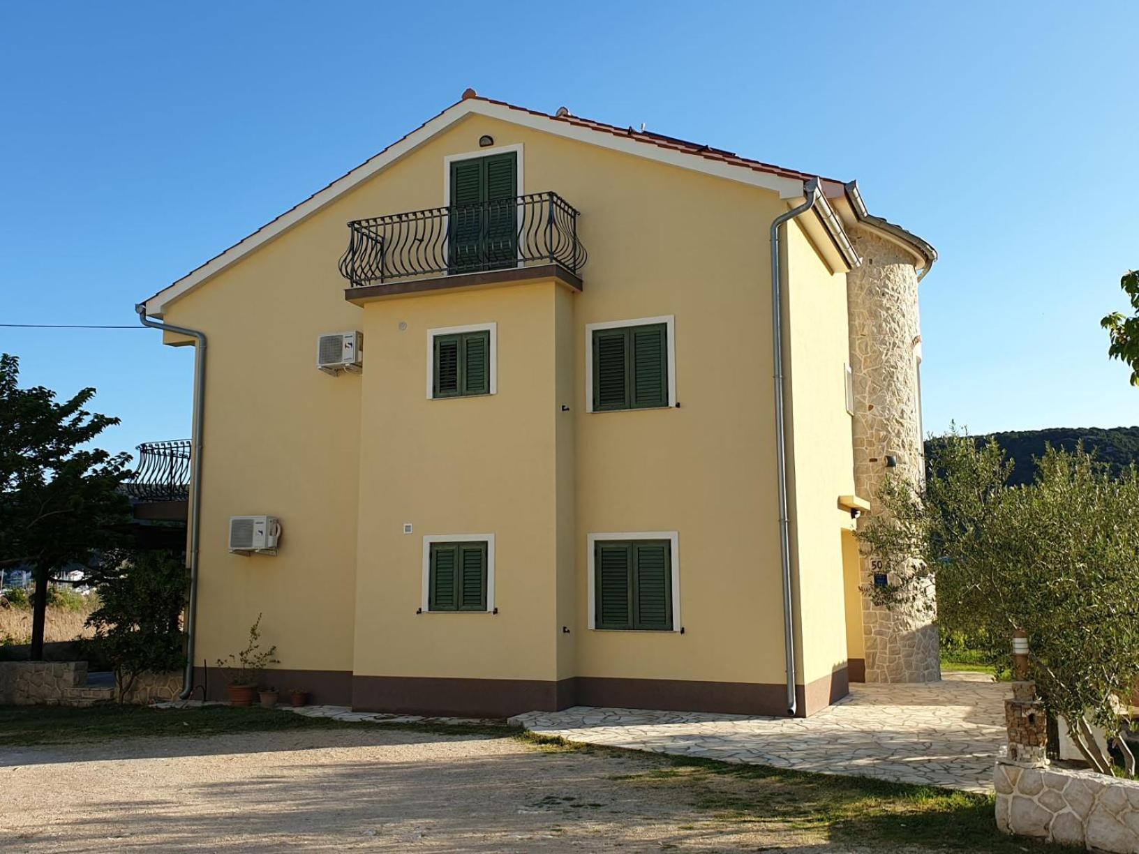 Apartments Batistic Supetarska Draga Rum bild